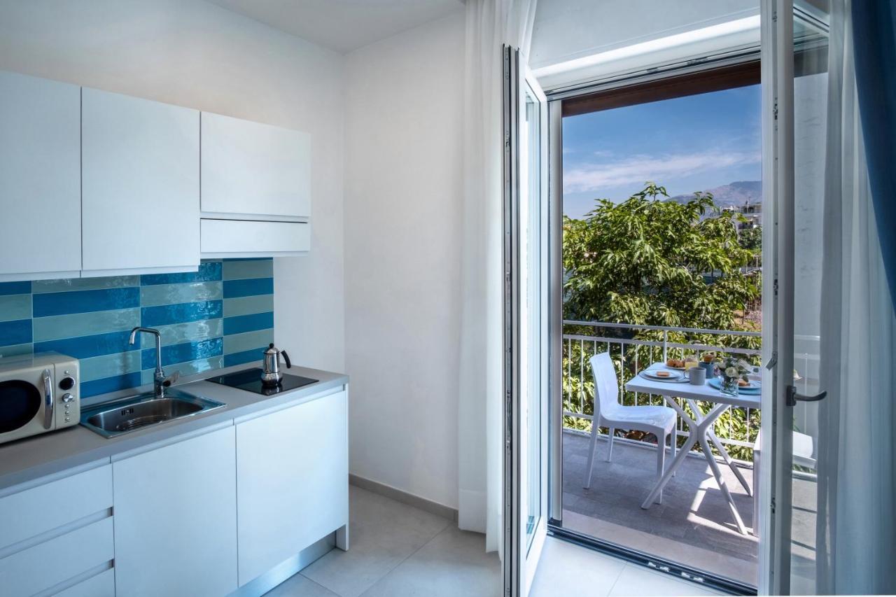 Leone Rosso Apartments Sorrento Dış mekan fotoğraf